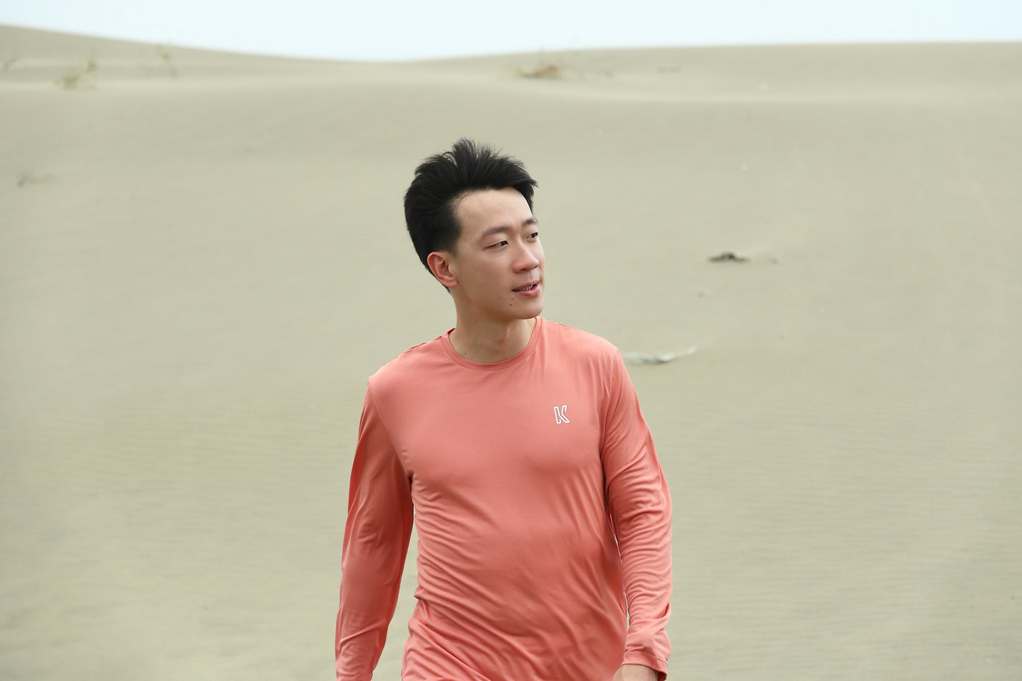 Koup 中性版長袖肉桂衣